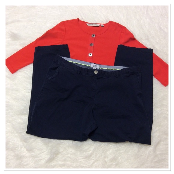 CROWN & IVY NAVY CROPPED PANTS - Picture 2 of 6